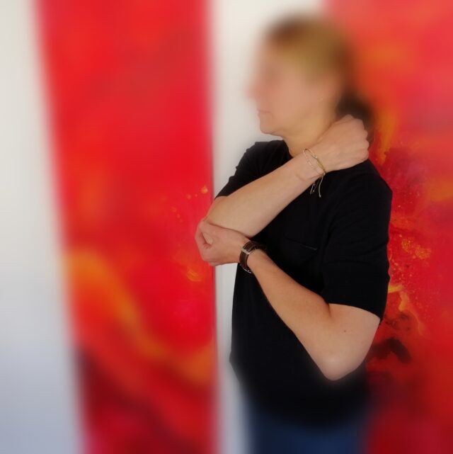 #JustForMe: Entspannung im Büroalltag - Übung um den Nacken zu stärken
