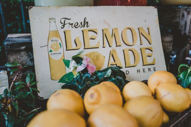 Wassereis: Schild für Limonade